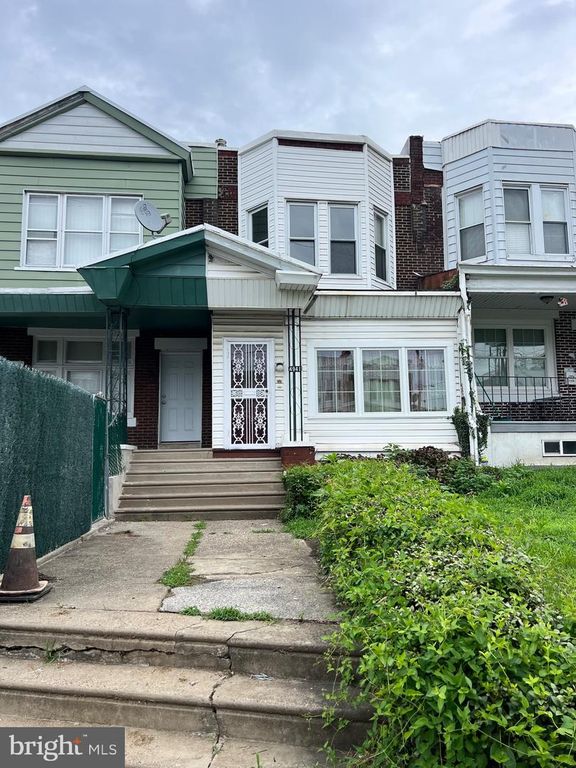 4941 N FRONT ST, Philadelphia, PA 19120