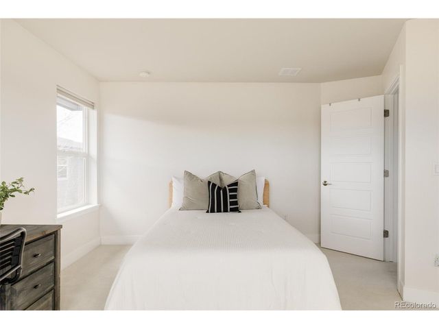 2739 Jamaica St, Denver, CO 80238