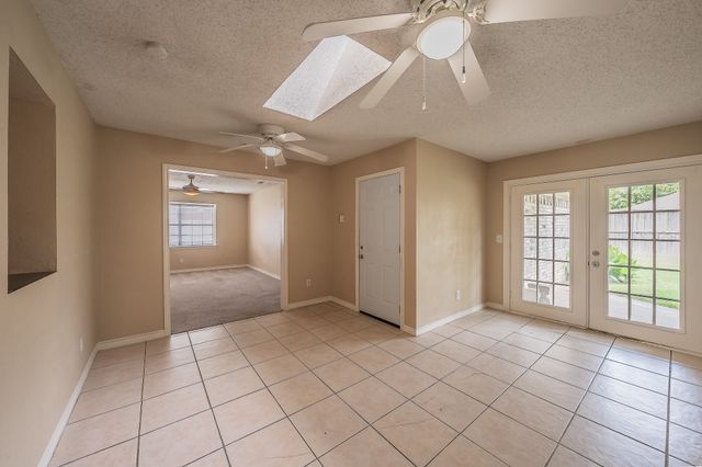 641 Park Lane, Highland Village, TX 75077