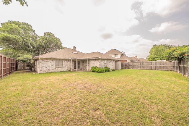 641 Park Lane, Highland Village, TX 75077