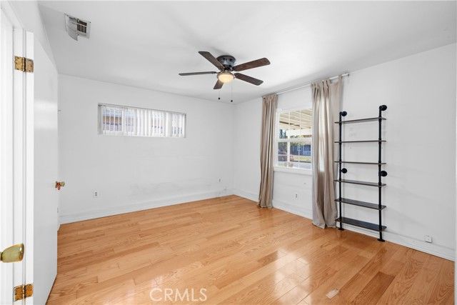 17419 Leadwell, Los Angeles, CA 91406