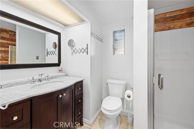 17419 Leadwell, Los Angeles, CA 91406