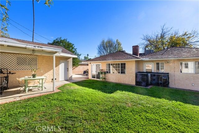 17419 Leadwell, Los Angeles, CA 91406