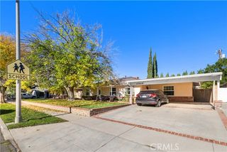 17419 Leadwell, Los Angeles, CA 91406