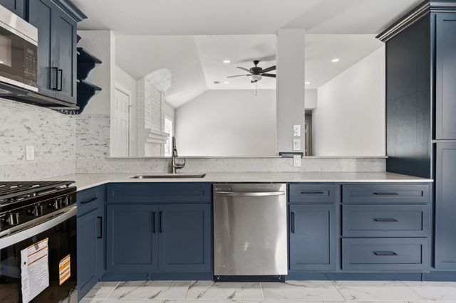 607 Rawlins Drive, Lancaster, TX 75146