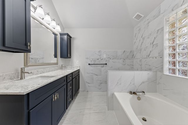 607 Rawlins Drive, Lancaster, TX 75146