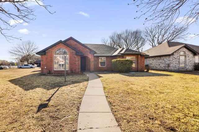 607 Rawlins Drive, Lancaster, TX 75146