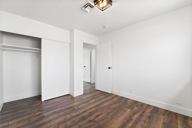 4312 Chrysalis Drive, Las Vegas, NV 89121