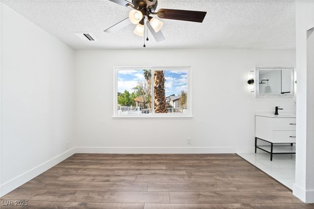 4312 Chrysalis Drive, Las Vegas, NV 89121