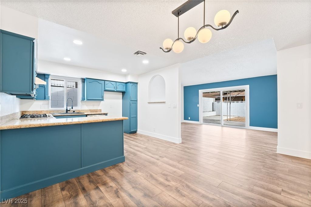 4312 Chrysalis Drive, Las Vegas, NV 89121