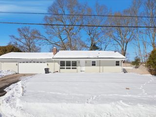 46 Circledale Drive, Cumberland, RI 02864