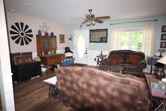 219 Hempstead 345, Nashville, AR 71852