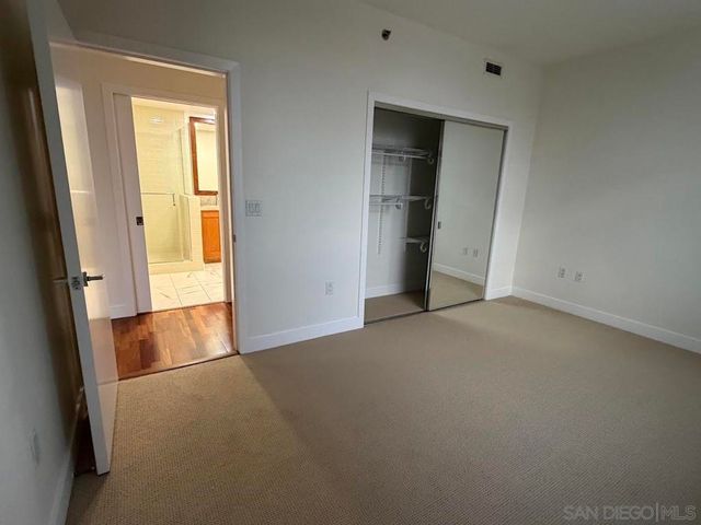 700 W Harbor Dr 404, San Diego, CA 92101