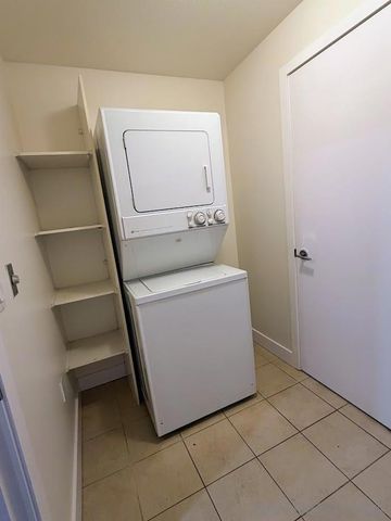 700 W Harbor Dr 404, San Diego, CA 92101