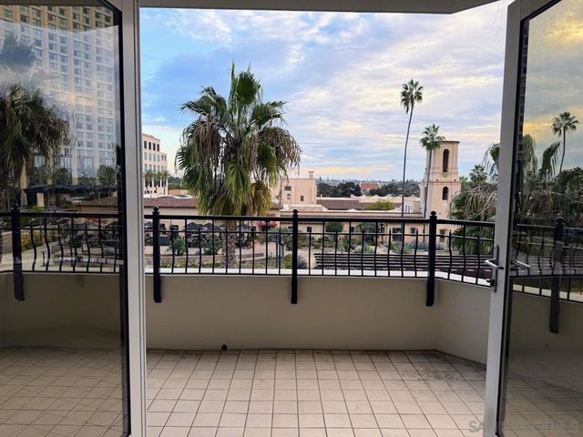 700 W Harbor Dr 404, San Diego, CA 92101