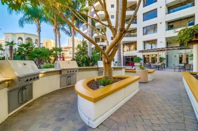 700 W Harbor Dr 404, San Diego, CA 92101