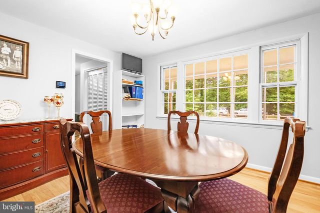 2 HOLLY DR, Medford, NJ 08055