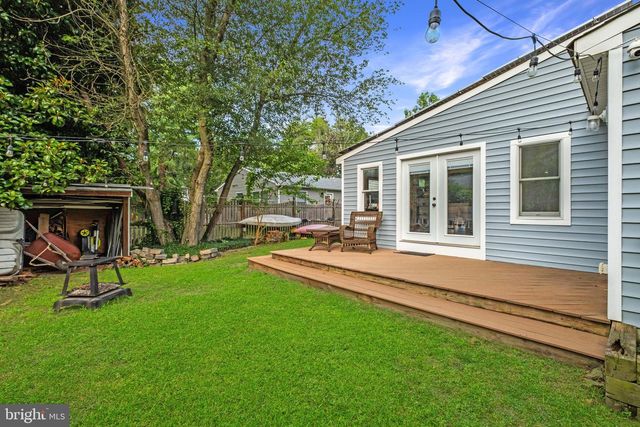 2 HOLLY DR, Medford, NJ 08055