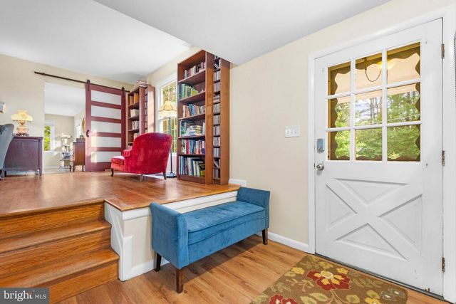 2 HOLLY DR, Medford, NJ 08055