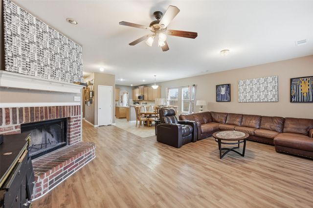 1301 Concho Trail, Mansfield, TX 76063