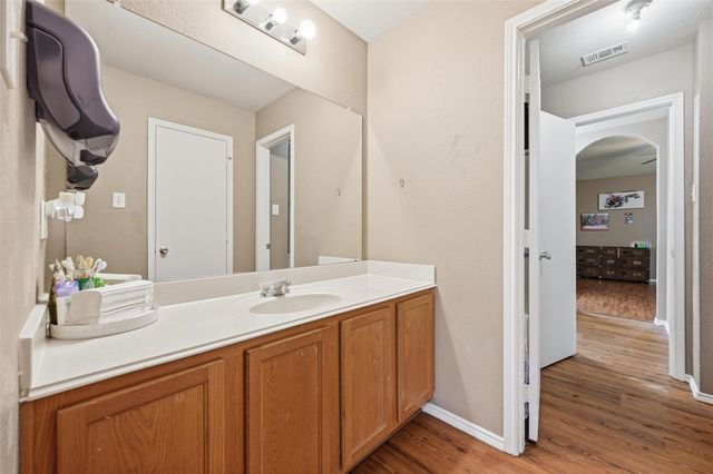 1301 Concho Trail, Mansfield, TX 76063