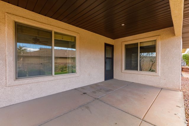 2072 S LEGACY DR, St. George, UT 84770