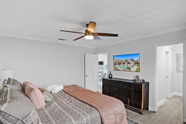 470 SE 4th Court, Pompano Beach, FL 33060