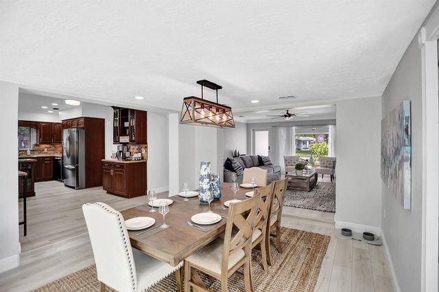 470 SE 4th Court, Pompano Beach, FL 33060