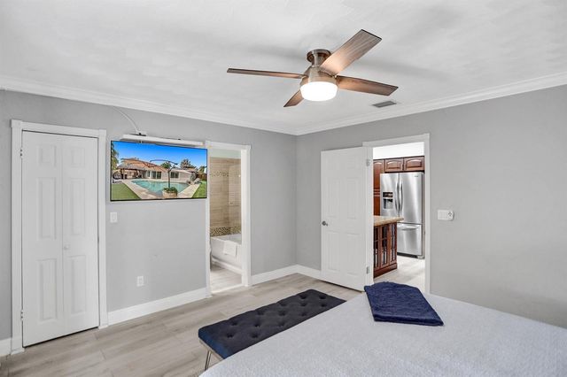 470 SE 4th Court, Pompano Beach, FL 33060
