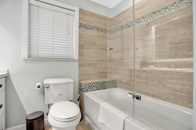 470 SE 4th Court, Pompano Beach, FL 33060
