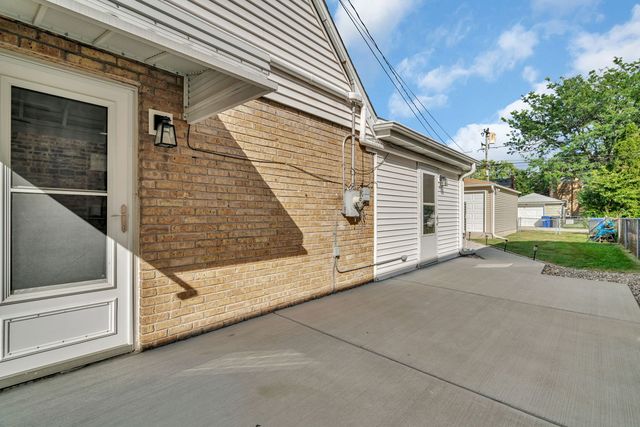 4239 Custer Avenue, Lyons, IL 60534
