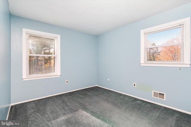 15 HERITAGE WAY, Lawrence Township, NJ 08648