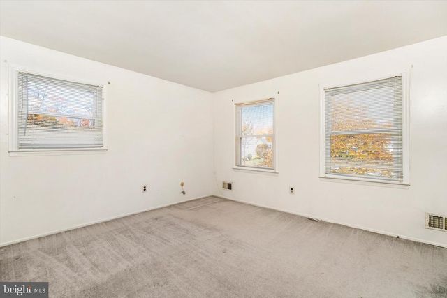 15 HERITAGE WAY, Lawrence Township, NJ 08648