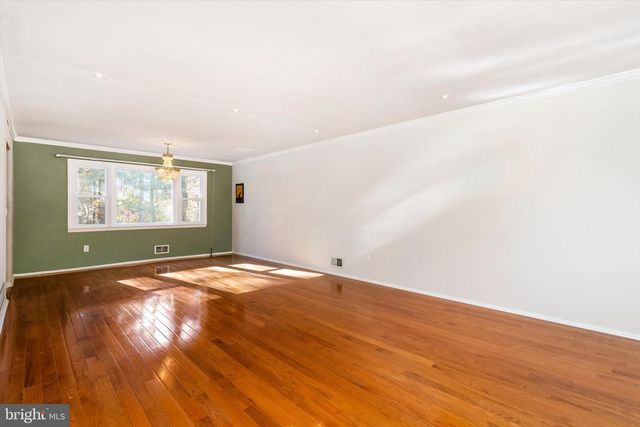 15 HERITAGE WAY, Lawrence Township, NJ 08648