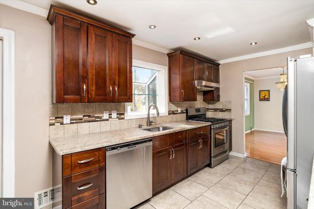 15 HERITAGE WAY, Lawrence Township, NJ 08648