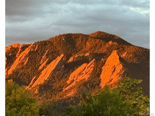 2455 Walnut Street, Boulder, CO 80302