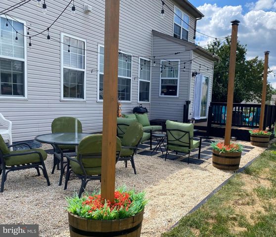 1 BOHEMIA RD, Bear, DE 19701