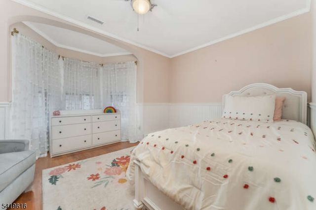 57 Main St, Lebanon Boro, NJ 08833