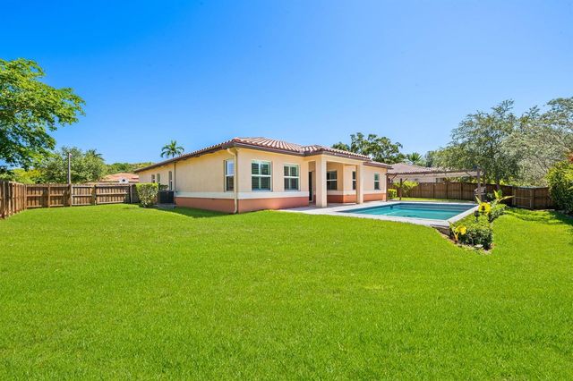 6412 SW 55th Place, Davie, FL 33314