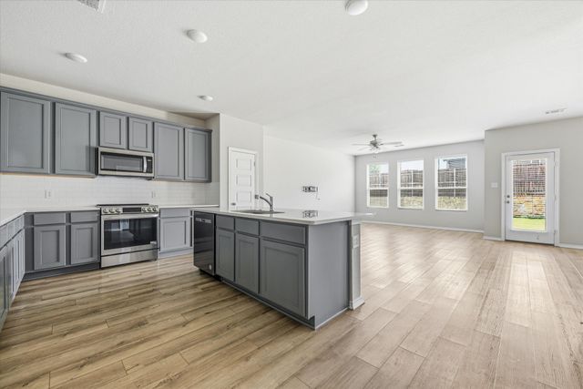 8009 Gangway Drive, Fort Worth, TX 76179