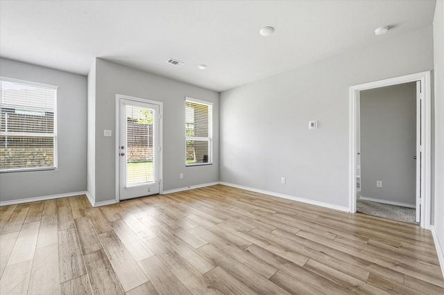 8009 Gangway Drive, Fort Worth, TX 76179