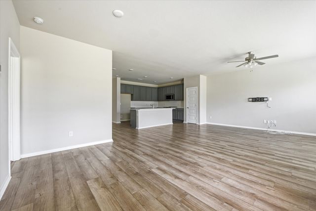 8009 Gangway Drive, Fort Worth, TX 76179