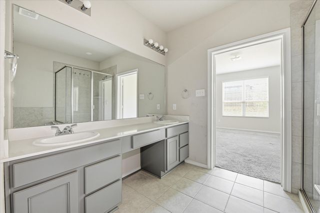 8009 Gangway Drive, Fort Worth, TX 76179