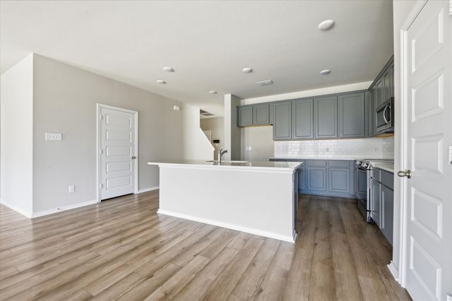 8009 Gangway Drive, Fort Worth, TX 76179