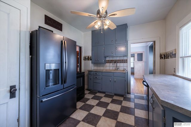 926 S 51st Avenue, Omaha, NE 68106