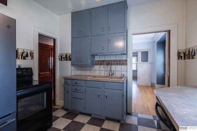 926 S 51st Avenue, Omaha, NE 68106