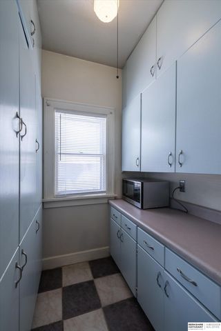 926 S 51st Avenue, Omaha, NE 68106