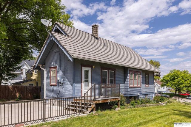 926 S 51st Avenue, Omaha, NE 68106