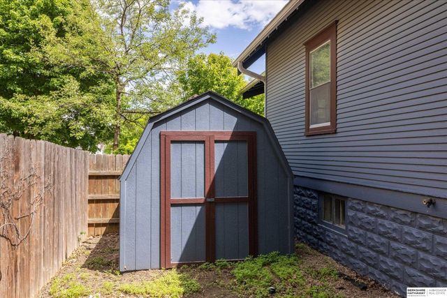 926 S 51st Avenue, Omaha, NE 68106