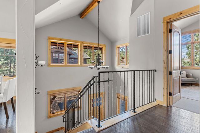 10235 Valmont Trail, Truckee, CA 96161
